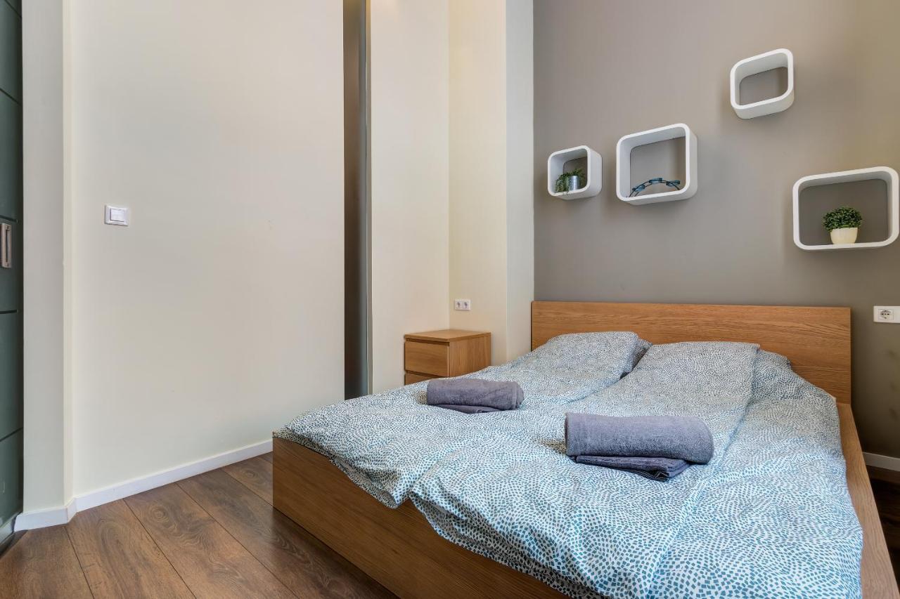 Spacious & Stylish Apartment In Downtown Budapest Esterno foto