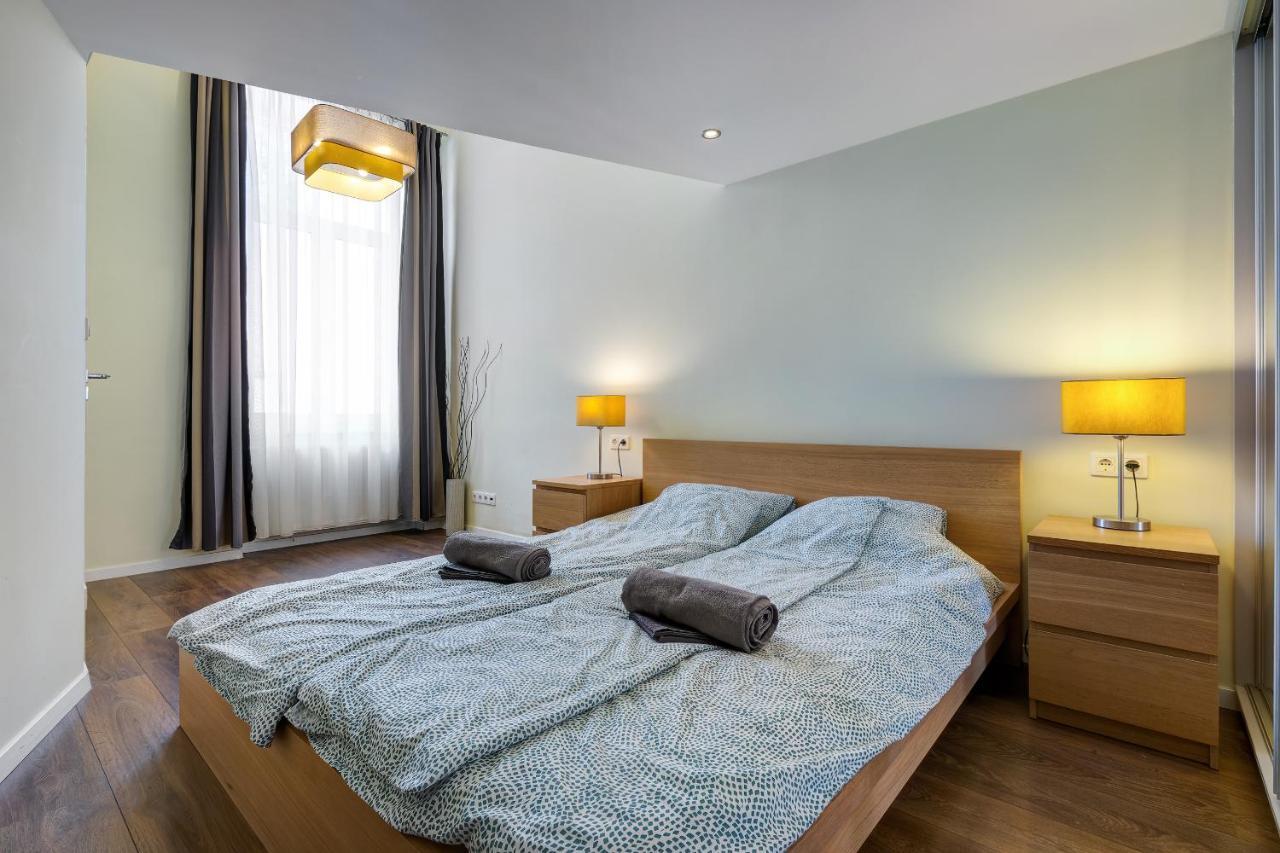Spacious & Stylish Apartment In Downtown Budapest Esterno foto