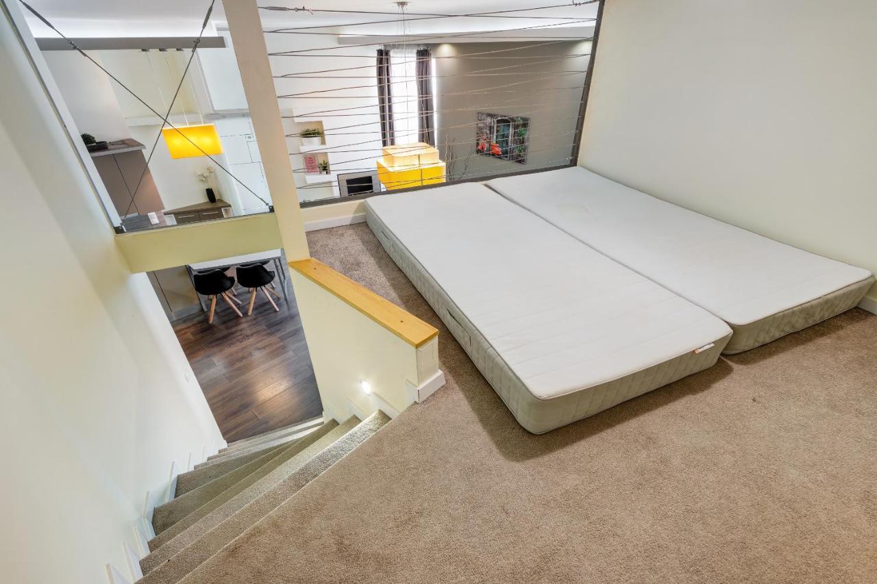 Spacious & Stylish Apartment In Downtown Budapest Esterno foto