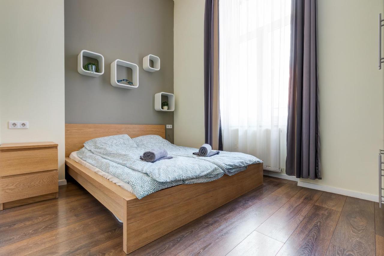 Spacious & Stylish Apartment In Downtown Budapest Esterno foto