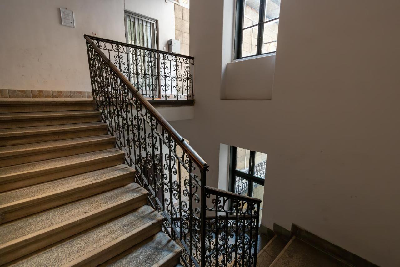 Spacious & Stylish Apartment In Downtown Budapest Esterno foto