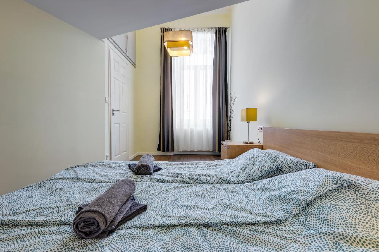 Spacious & Stylish Apartment In Downtown Budapest Esterno foto